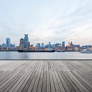 穿越都市脈動 上海高架路網(wǎng)的現(xiàn)代交響